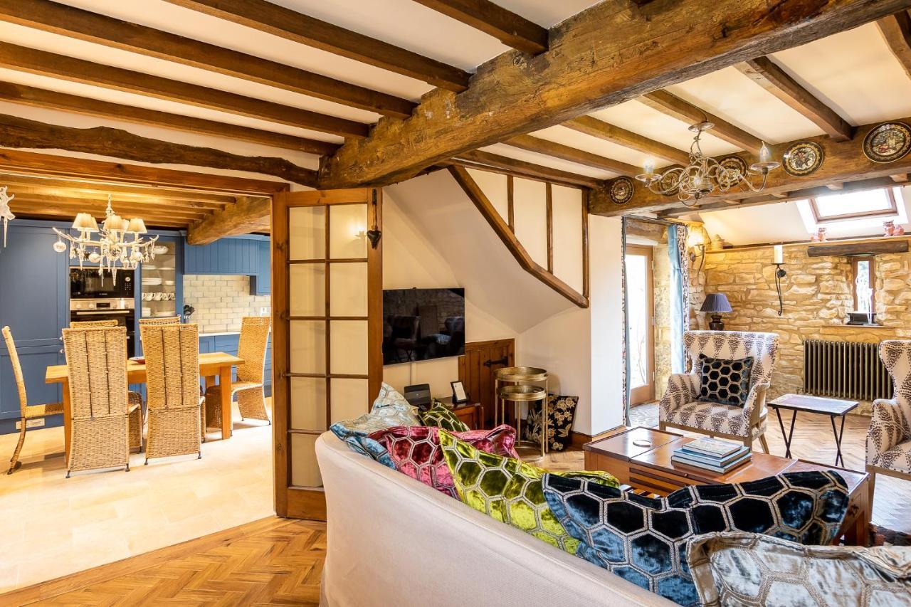 Granary Cottage - Luxury Barn Conversion Weston Subedge المظهر الخارجي الصورة